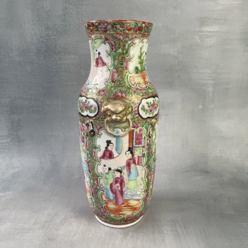 ASIE Chine vase ancien porcelaine famille rose, Canton XIX ?  à restaurer