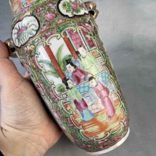 ASIE Chine vase ancien porcelaine famille rose, Canton XIX ?  à restaurer
