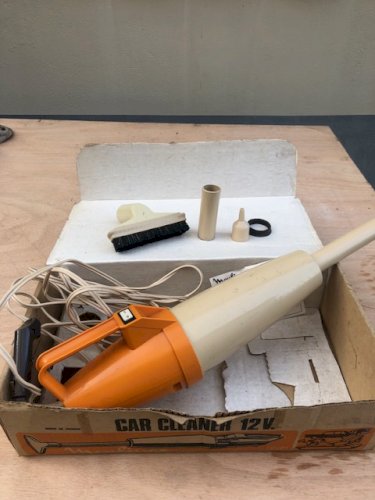 ASPIRATEUR DE VOITURE VINTAGE MOULINEX