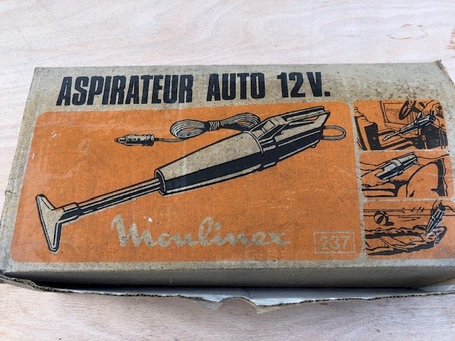 ASPIRATEUR DE VOITURE VINTAGE MOULINEX