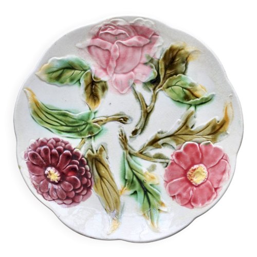 Assiette à dessert ancienne en barbotine - Décor fleurs