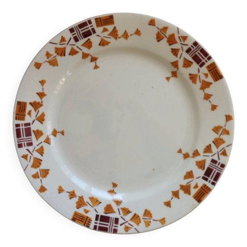 Assiette à dessert ancienne en terre de fer Creil et Montereau – Modèle Achille