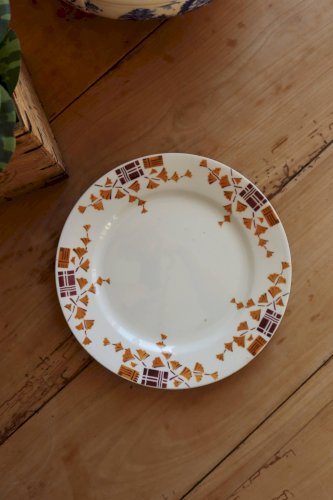 Assiette à dessert ancienne en terre de fer Creil et Montereau – Modèle Achille