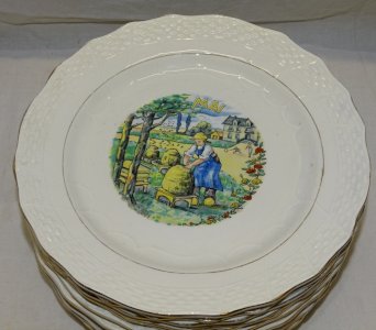 - DESSERT PLATE CERAMIC MOULIN DES LOUPS HAMAGE ANTIQUE MAY D