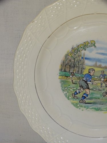 -ASSIETTE A DESSERT CERAMIQUE MOULIN DES LOUPS HAMAGE ANCIENNE MOIS FEVRIER    D
