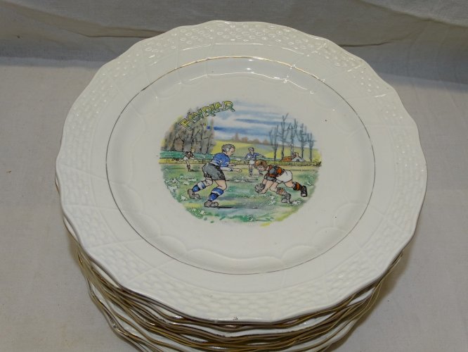 -ASSIETTE A DESSERT CERAMIQUE MOULIN DES LOUPS HAMAGE ANCIENNE MOIS FEVRIER    D