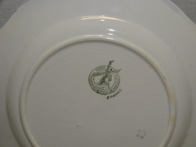 -ASSIETTE A DESSERT CERAMIQUE MOULIN DES LOUPS HAMAGE ANCIENNE MOIS FEVRIER    D