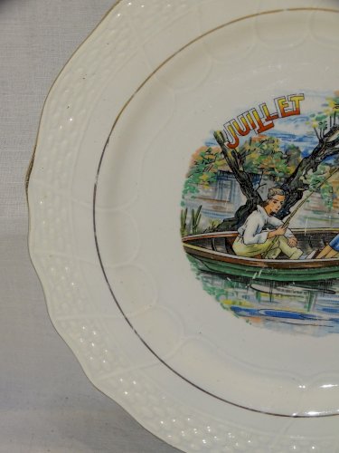 -ASSIETTE A DESSERT CERAMIQUE MOULIN DES LOUPS HAMAGE ANCIENNE MOIS  JUILLET   D