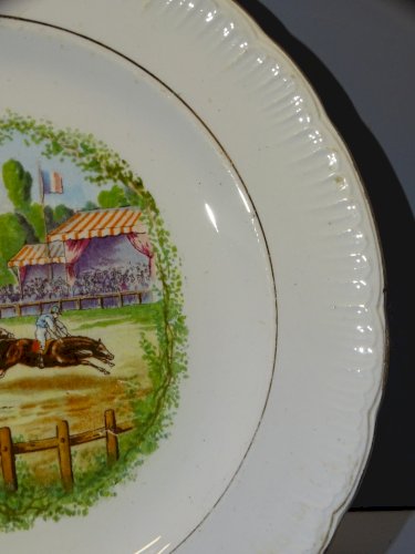 -ASSIETTE A DESSERT CERAMIQUE SAINT AMANDINOISE (non marquée)  MOIS de JUIN  D