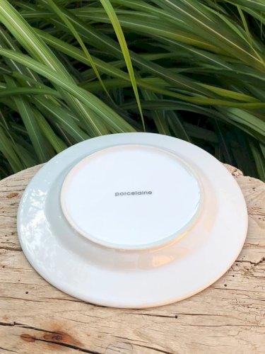 Assiette à dessert en porcelaine blanche et bordelaise