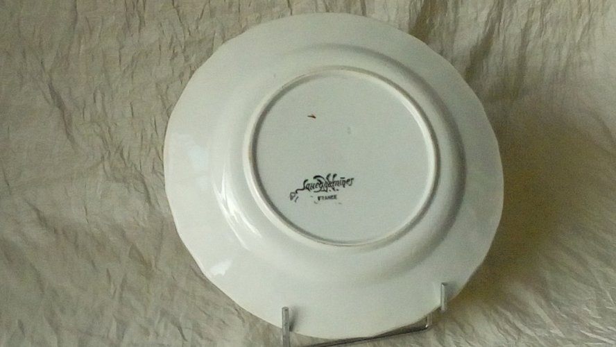 ASSIETTE A DESSERT FAIENCE DE SARREGUEMINES SCENE D'ENFANT D'APRES BICOT N°6 *