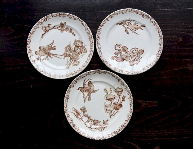 Assiette à dessert terre de fer Onnaing « Fleurs Jetées » marron