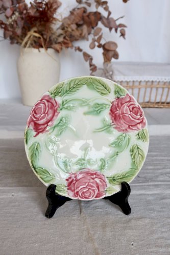 Assiette à dessert vintage barbotine fleurs roses