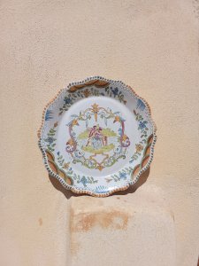 Assiette ancienne décorative 