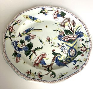 assiette ancienne en faience de Gien corne d' abondance fleurs oiseaux XIX eme