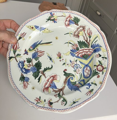 assiette ancienne en faience de Gien corne d' abondance fleurs oiseaux XIX eme