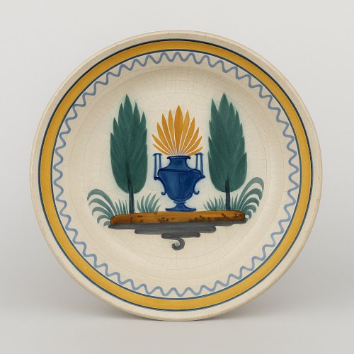 Assiette ancienne faïence de Nevers XIXe, décor urne, arbres et flamme
