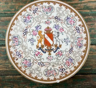 Antique Kutani plate – Japanese porcelain with heraldic shield – 1950s