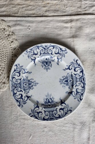 Assiette ancienne terre de fer Creil et Montereau - Service Rouen - Décor b