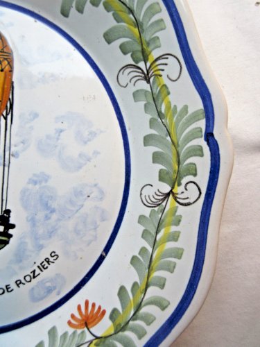 Assiette Art Déco, décor d'une Montgolfière de Roziers