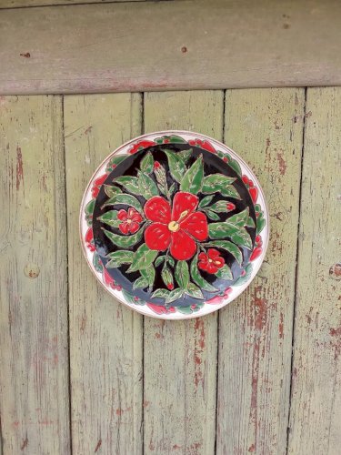 Assiette au décor de fleurs vintage