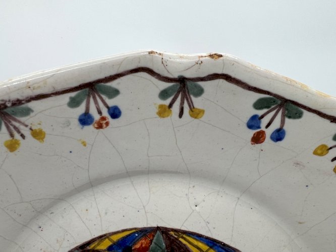 Assiette Auxerre XIXe faïence décor montgolfière ballon ancien rare 19e