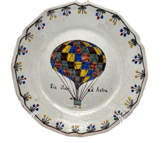 Assiette Auxerre XIXe faïence décor montgolfière ballon ancien rare 19e