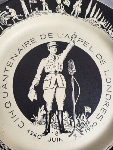 ASSIETTE CINQUANTENAIRE DE L'APPEL DE LONDRES 18 JUIN 1940 AU 22 NOV 1990 N°653