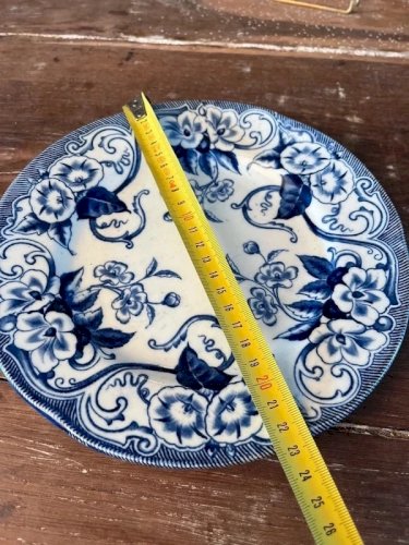 Assiette Creil et Montereau modèle Flora