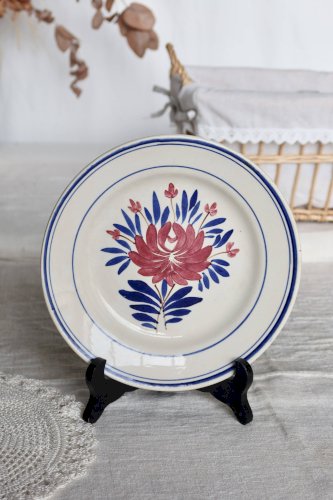Assiette creuse ancienne faïence de Gien - Décor fleuri rouge et bleu