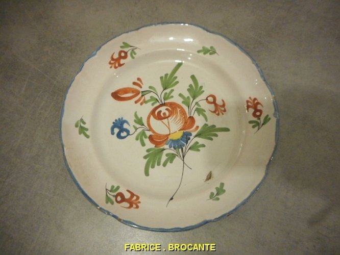 ASSIETTE DECOR DE FLEURS ANCIENNE N° 18
