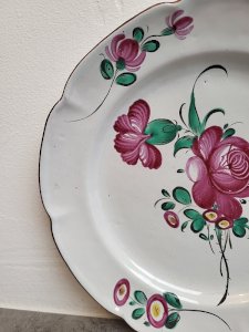 dot