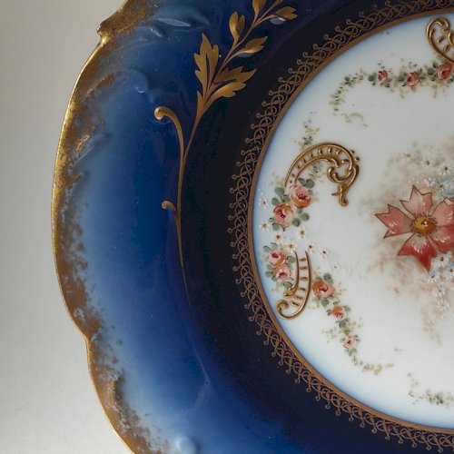 Assiette décorative en porcelaine de Limoges, Delignères et Cie 1879-1900