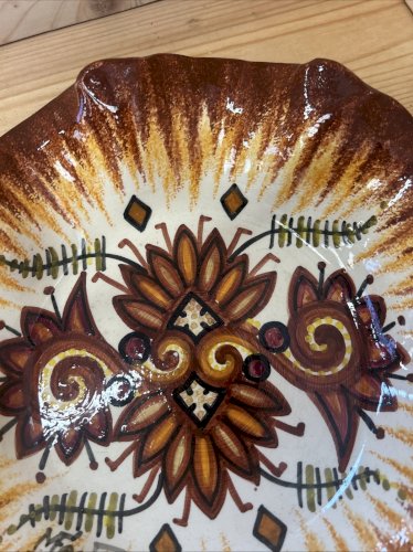 Assiette décorative signée Fouillen Quimper – faïence bretonne – diamètre 24 cm