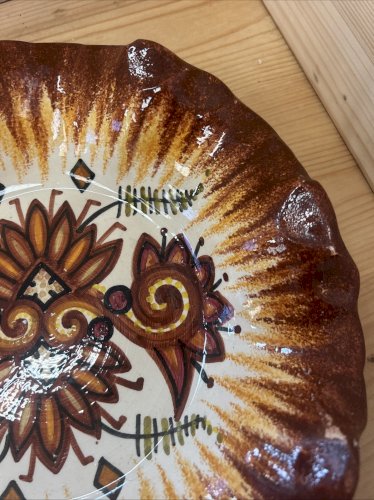 Assiette décorative signée Fouillen Quimper – faïence bretonne – diamètre 24 cm