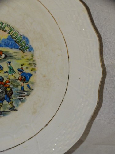 -ASSIETTE DESSERT CERAMIQUE MOULIN DES LOUPS HAMAGE ANCIENNE MOIS D'OCTOBRE    D