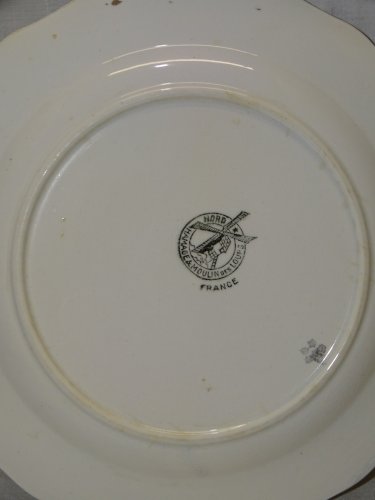-ASSIETTE DESSERT CERAMIQUE MOULIN DES LOUPS HAMAGE ANCIENNE MOIS NOVEMBRE   D