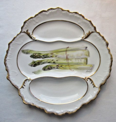 Assiette en barbotine de Limoges: Asperges et liserés à l'Or fin signée Leroux