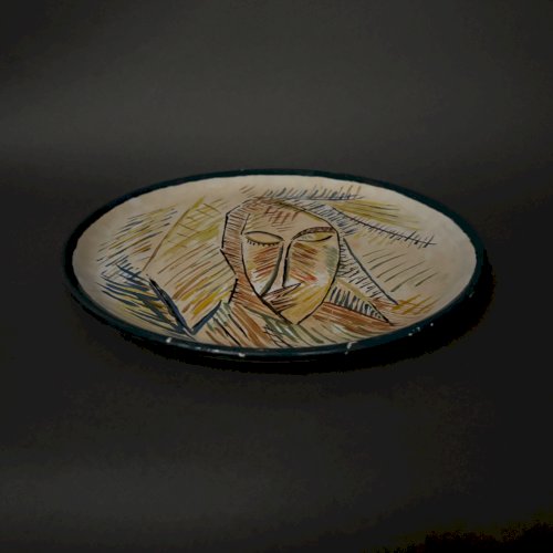 Assiette en céramique 1960 visage féminin monogramme CD M3942