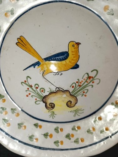 assiette en faience a decor doiseaux en bon etat