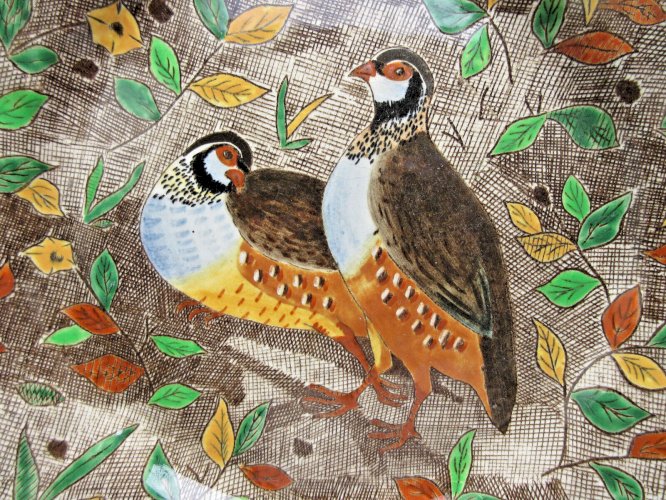 Assiette en faïence de GIEN, service Rambouillet, modèle: Les Perdrix