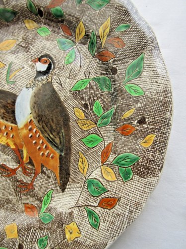 Assiette en faïence de GIEN, service Rambouillet, modèle: Les Perdrix