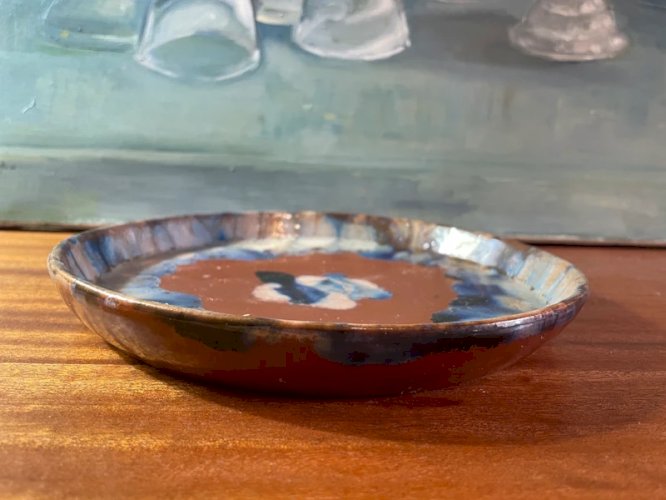 Assiette en grès émaillé vintage