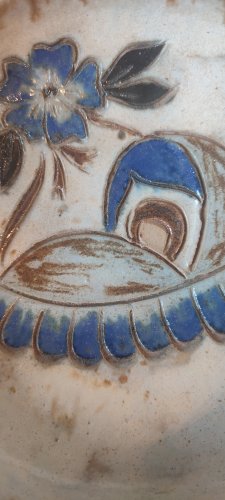 Assiette enfant signée Dubois grès de Bouffioulx 