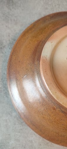 Assiette enfant signée Dubois grès de Bouffioulx 