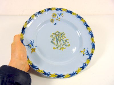 dot