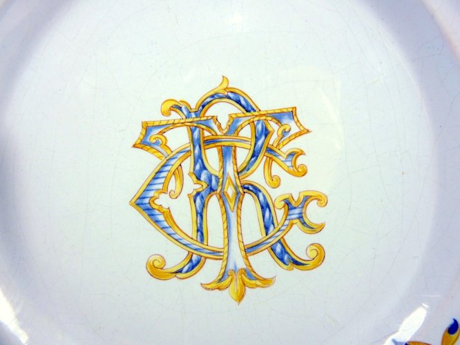 Assiette faïence craquelée Gallé monogrammée CTR Signée, D - 25,6 cm