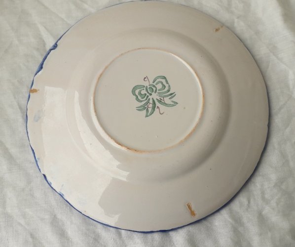 Assiette faïence de Nevers