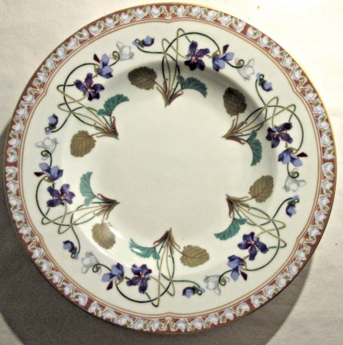 Assiette Haviland Limoges pour la Princesse Eugénie: Bouquets de violettes