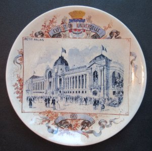 Assiette lentille Sarreguemines Exposition Universelle 1900: Le Petit Palais
